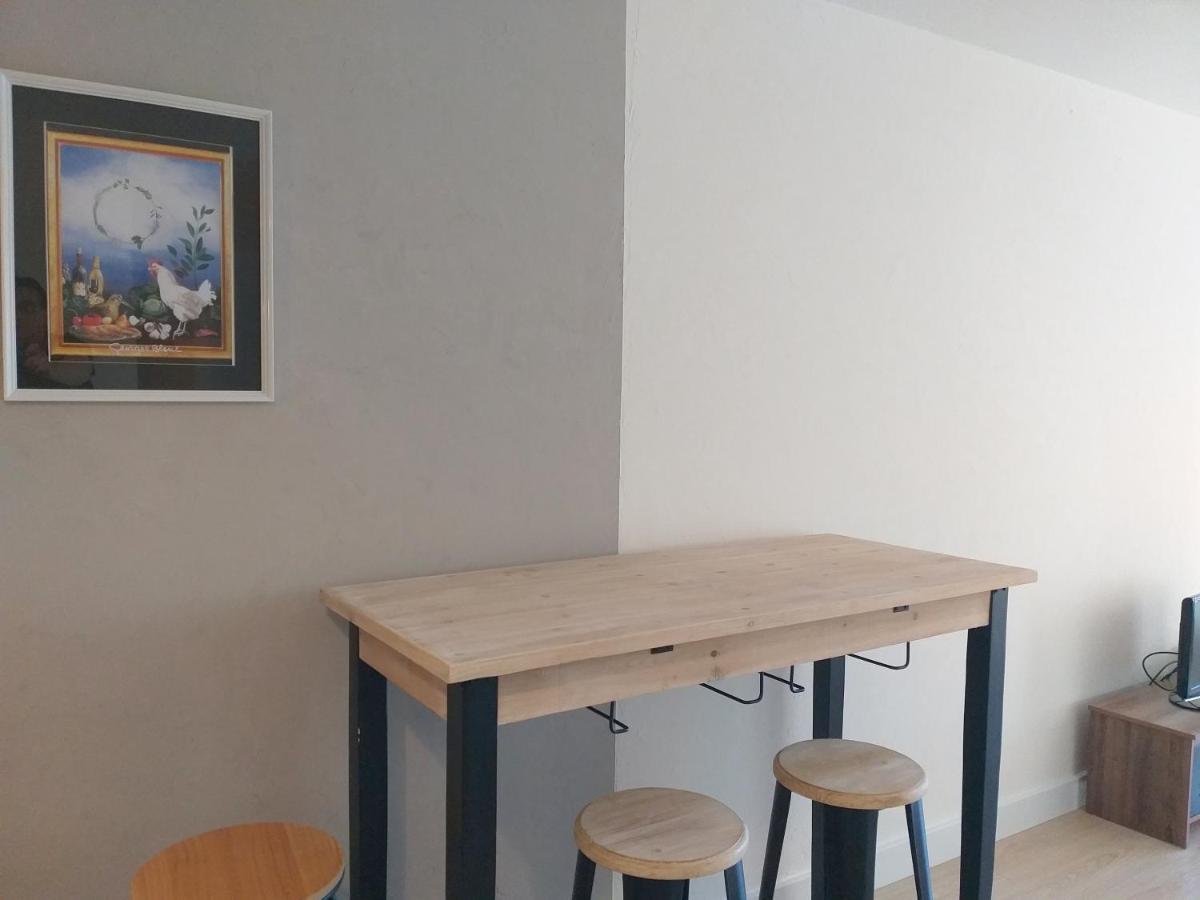 Le Savoie Appartement 2 Chambres 3 Couchages ,Balcon Et Parking Prive Бельгард-сюр-Валзерин Экстерьер фото